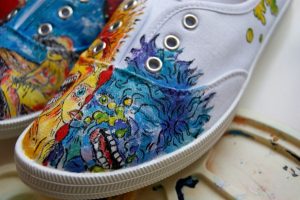 Роспись по ткани акриловыми красками 