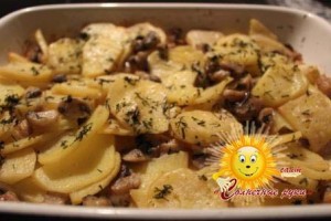 Картошка с грибами в духовке
