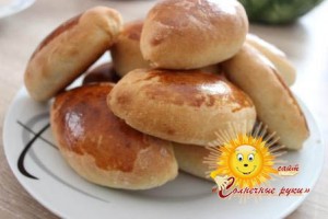 Пирожки с луком и яйцом 