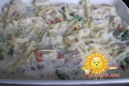 Запеканка с курицей, брокколи и ньокки