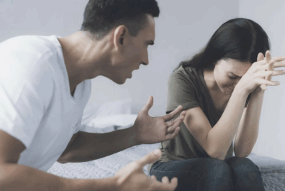 Муж абьюзер, постоянно обвиняет, что делать?  — Уходите. Цените себя и свою жизнь!